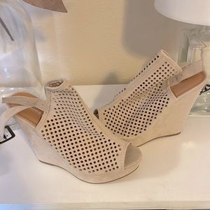 Chinese Laundry Cage Wedges